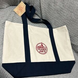 Trader Joe’s, pack of 5, navy blue large tote bags